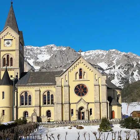 1 By Interhome Daire *