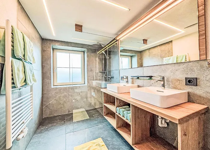 1 By Interhome Daire *